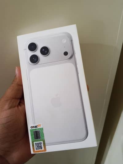iphone 17promax 256GB Box pack approved Gnext 2year official wrantty
