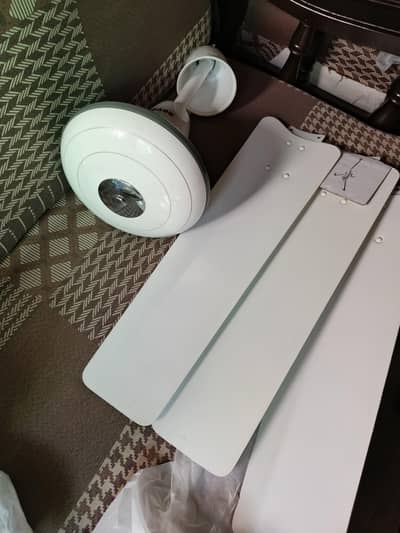 Royal Ceiling Fan (just like new) price is negotiable
