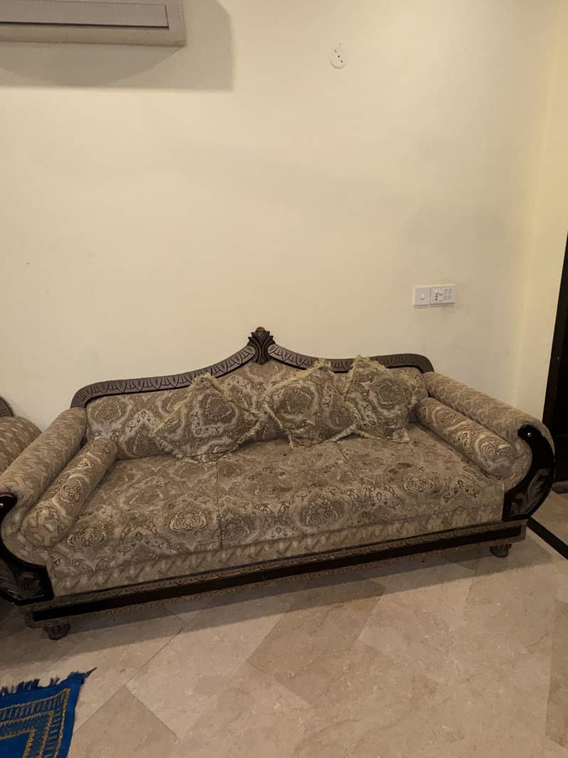 Used he aik seat damage he thori si 2