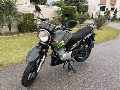 Yamaha YBR 125G 2024