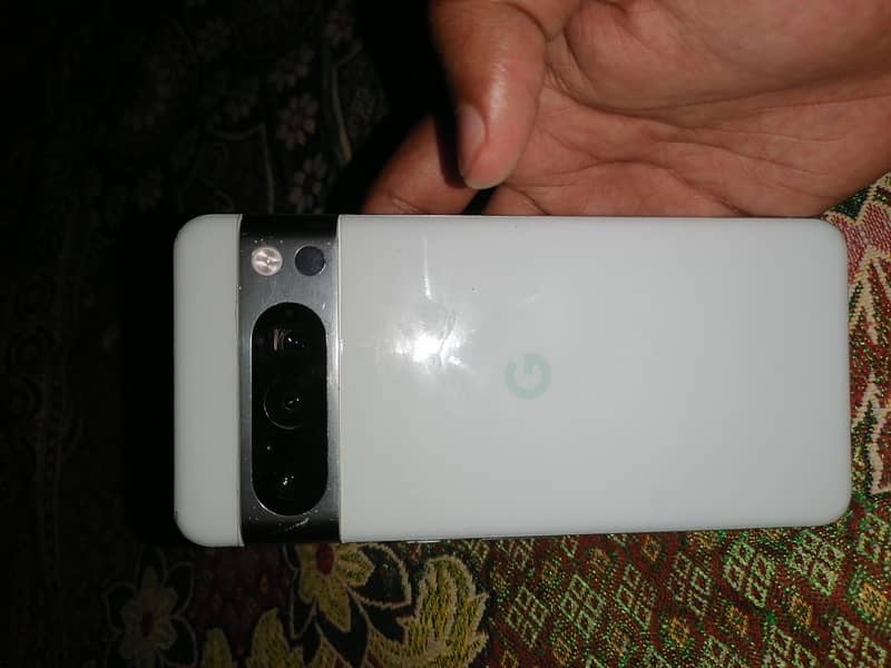 Google pixel 8 pro 0