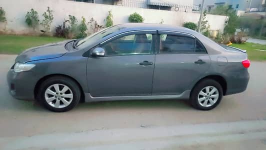 Corolla Gli 1.6 Automatic 2013. . . 03234219139