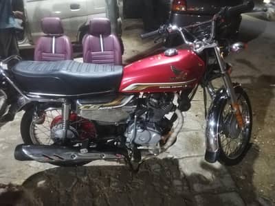Red Silver 125 Honda special edition 5gear Karachi exc yb ybr 150 70