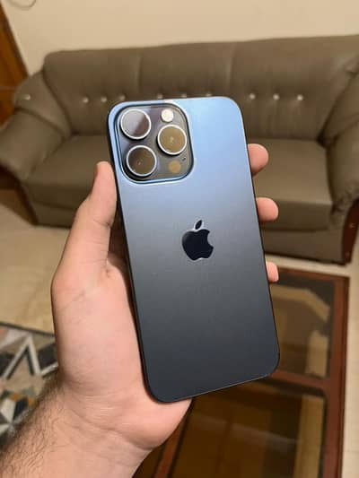 iPhone 15 Pro Max iCloud Lock 10/10