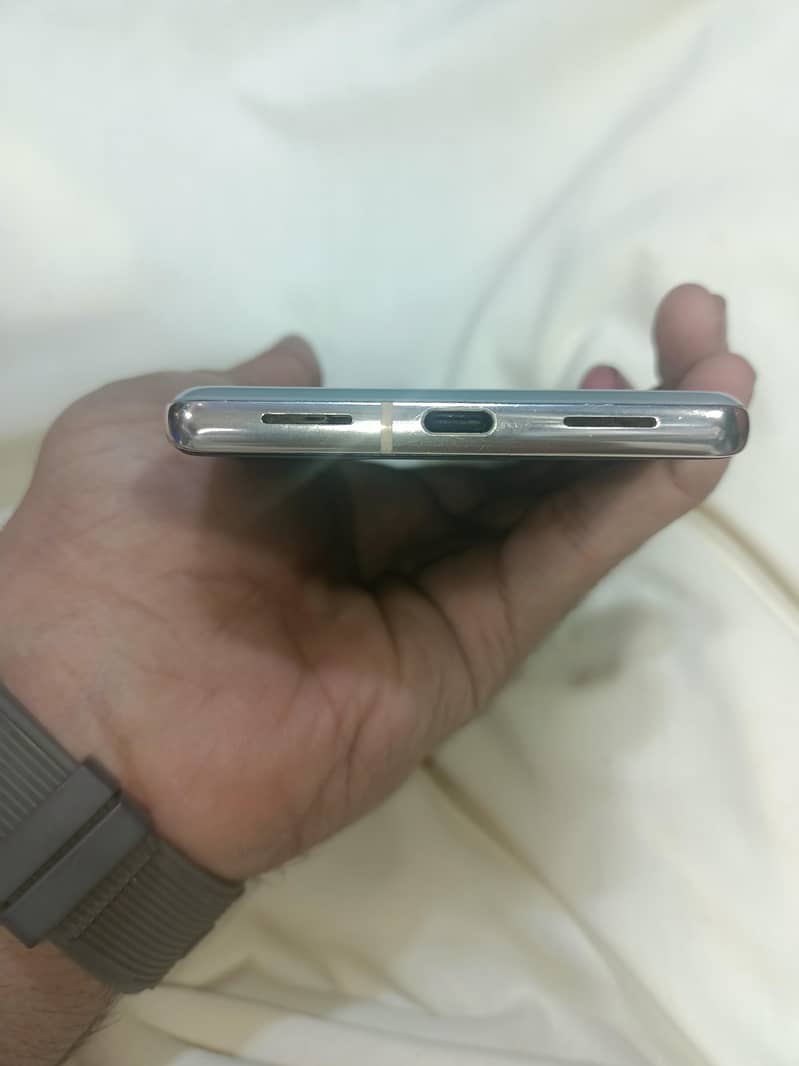 Google pixel 7 pro 2