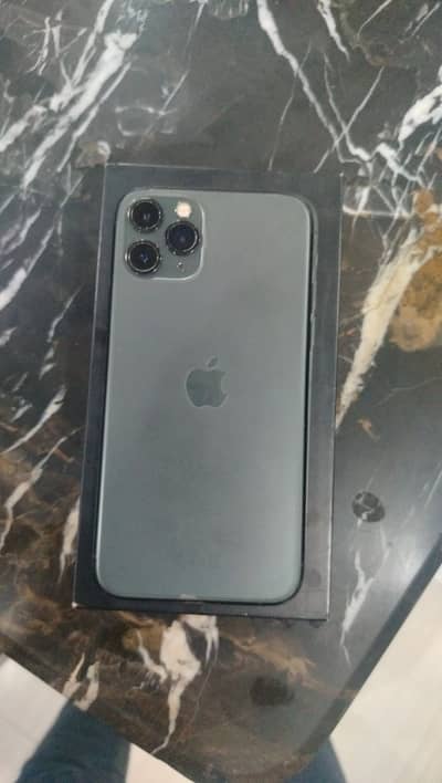 Iphone 11 pro with box