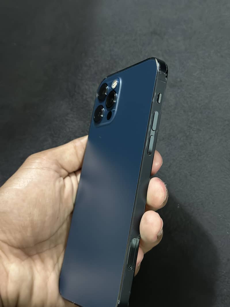 iPhone 12 pro 3
