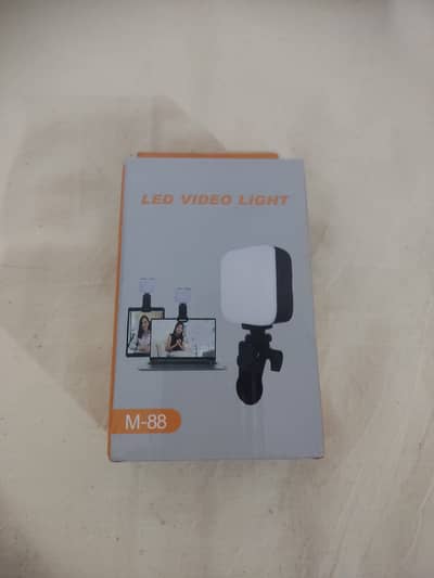 Portable Fill Light for Photography – Rechargeable