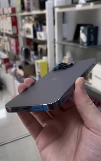 iPhone 14 pro max jv