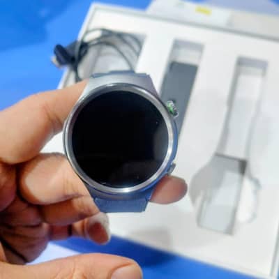 Yolo TREK Smartwatch just BOX OPENED