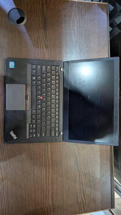 lenovo thinkpadt460 8Gb 256Gb M2 chip