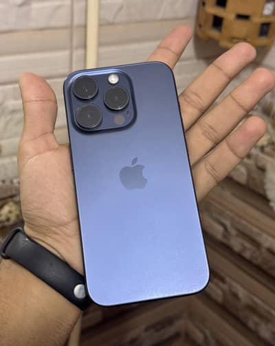 15 pro Bule titanium Jv