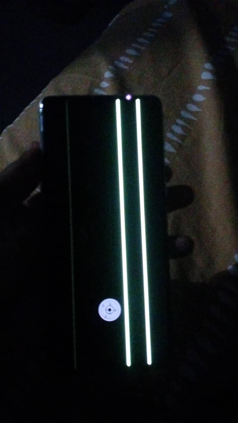 One plus 8 (read description) 3