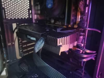 ZOTAC RTX 2060 in mint condition. Grab it before it's gone.