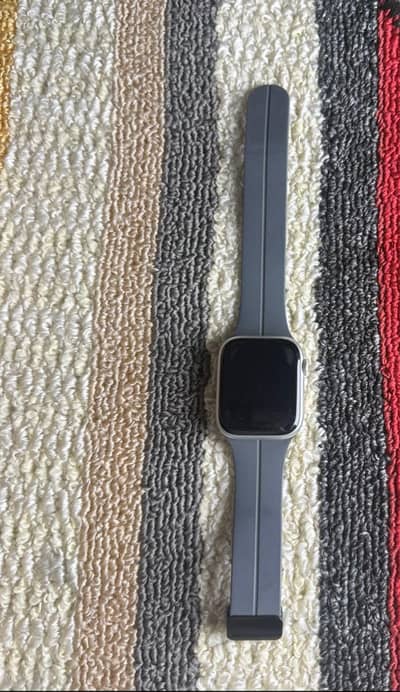 ⌚ Apple Watch Series 9 (45mm) – Excellent Condition for Sale!