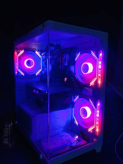 Slightly Used Gaming Pc Recently bought Read Description