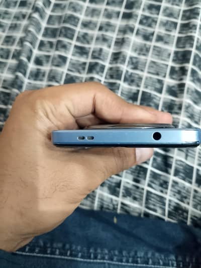 Redmi A3 (4GB RAM / 64GB) Excellent Condition – Urgent Sale