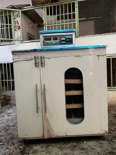 500 eggs hatcher waterproof