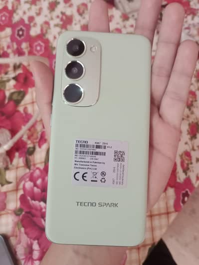 Tecno spark 40 pro plus