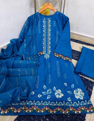Heavy embroidered 3pc Collection