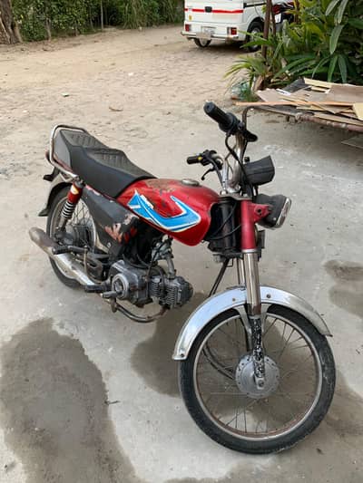 Honda CD 70 Red 2003 Model For sale in Good condition