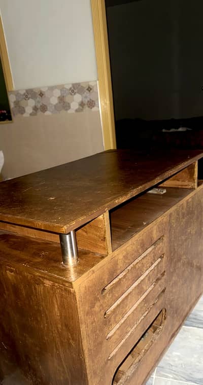 Table for stude and office