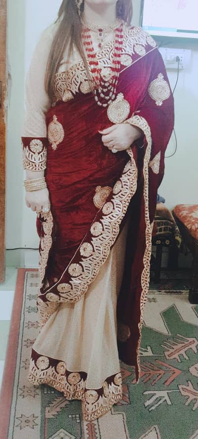 Valvet embroided saree in 10/10 condition