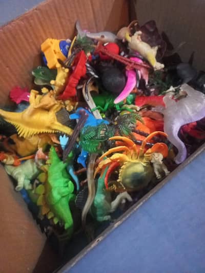 Large Dinosaur & Animal Toy Bundle – 100+ Pieces – Good Condition