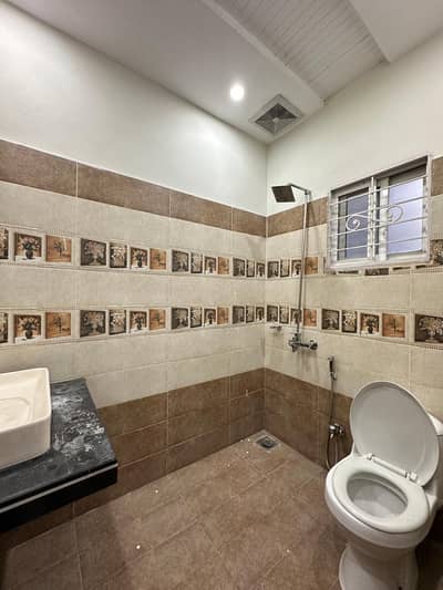 10 marla brand new Double Storey House For Sale Prime Locatio