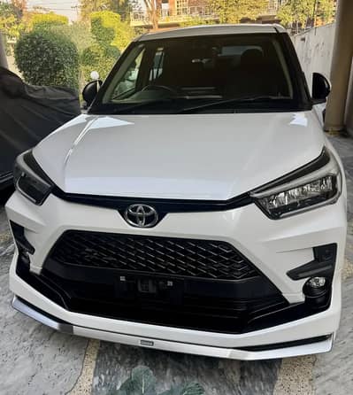 Toyota Raize 4.5 Grade Fresh import model 21 import 26. Mint Condition