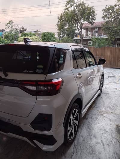 Toyota Raize 4.5 Grade Fresh import model 21 import 26. Mint Condition