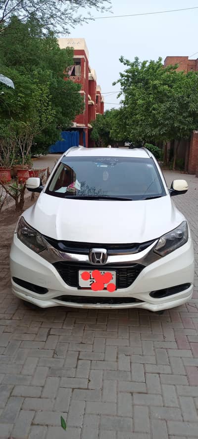 Honda Vezel Z Package 2015/16 for sale Original Pearl White color