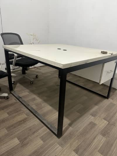 1 table and 2 chairs for sale