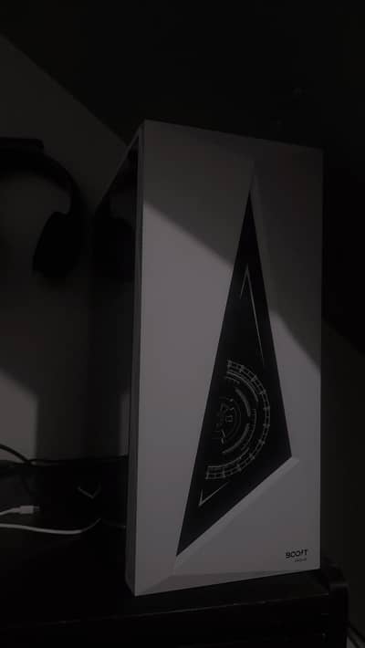 Boost Jaguar Case In White Color With Fans