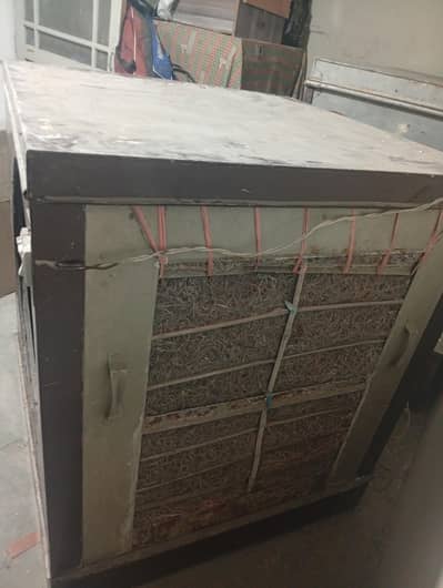 air cooler good condition large size  front jali ni hai
