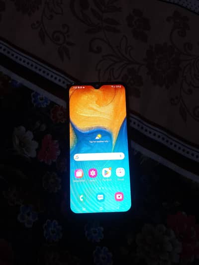 Samsung a30 4gb 64gb only set ha add pura par lena