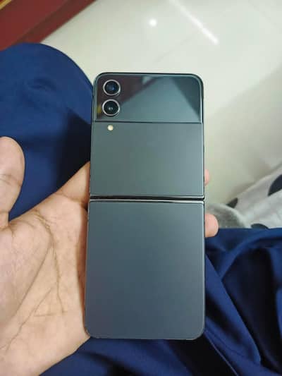 Samsung Z Flip4