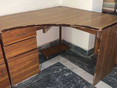 Computer Table In Good Condition
