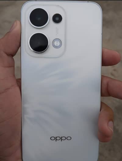Oppo Reno 13 (12GB / 256GB) PTA Approved – Complete Box