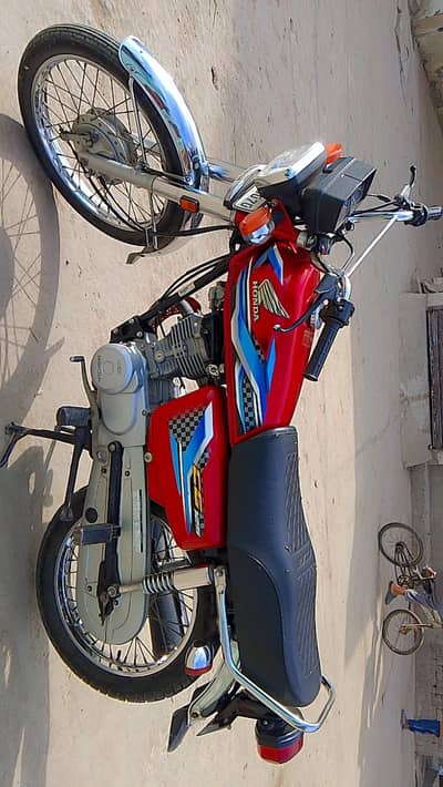 Honda 125 2024 model condition 10 by 9 total genuine 03167160139