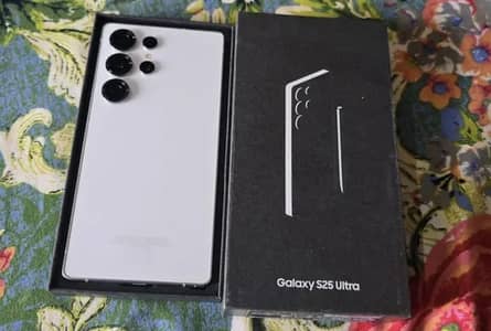 Samsung s25 Ultra 12+512 official pta  condition brand new 10 by 10