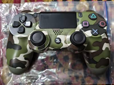 PS4  original controller & games  availables