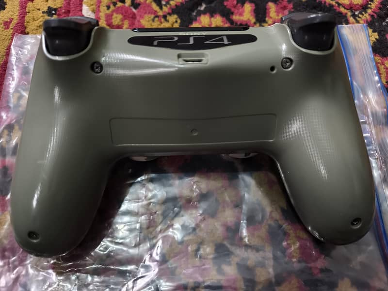 PS4  original controller 1