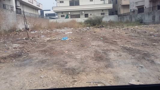 G-10/3 PLOT 50+90 PROPER CORNER FOR SALE PRIME LOCATION