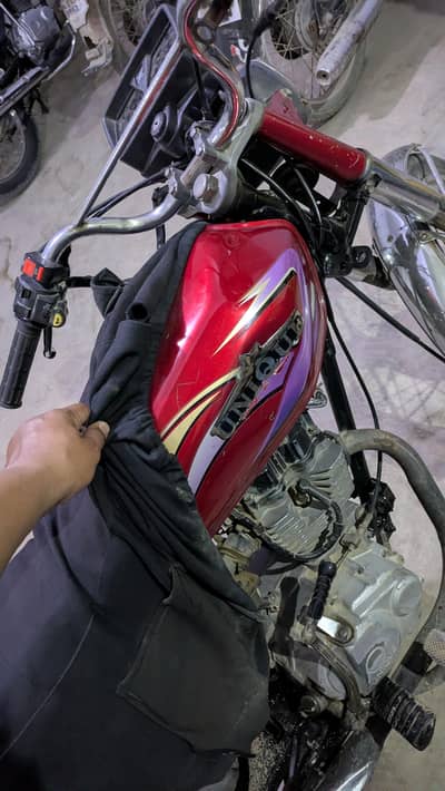 unique 125 Motorcycle