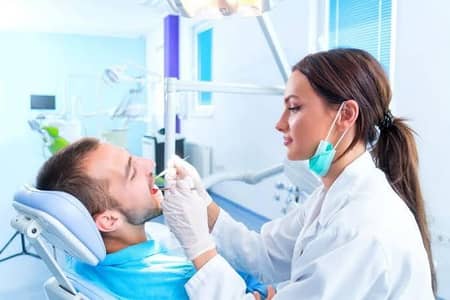 femail dentist for dental clinic