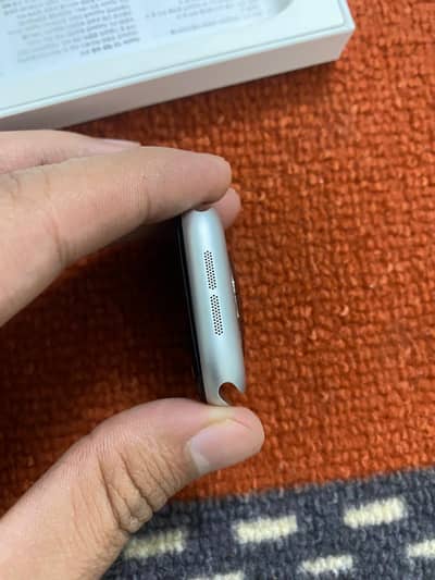 Apple Watch Series 10 - 42mm Silver (GPS) 99% Battery Health