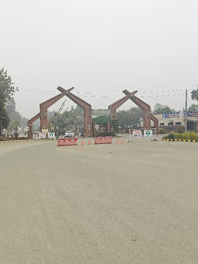 10 Marla Corner Plot On 50ft Road For Sale Punjab Block Chinar Bagh