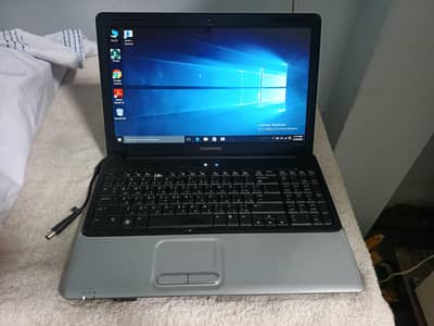 compaq laptop 2gb 128gb like new
