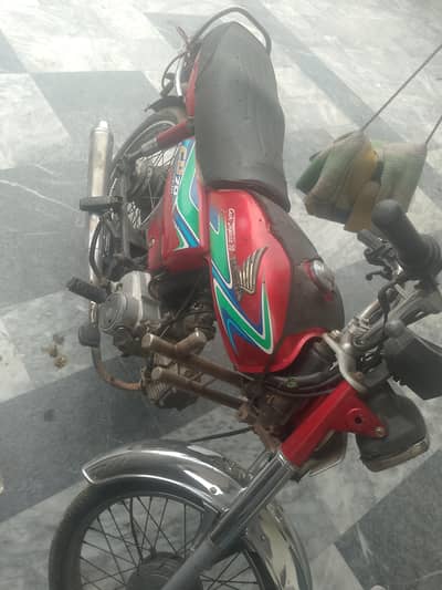 Honda 70 2018.2019. good condition  koi kam NH huny wala